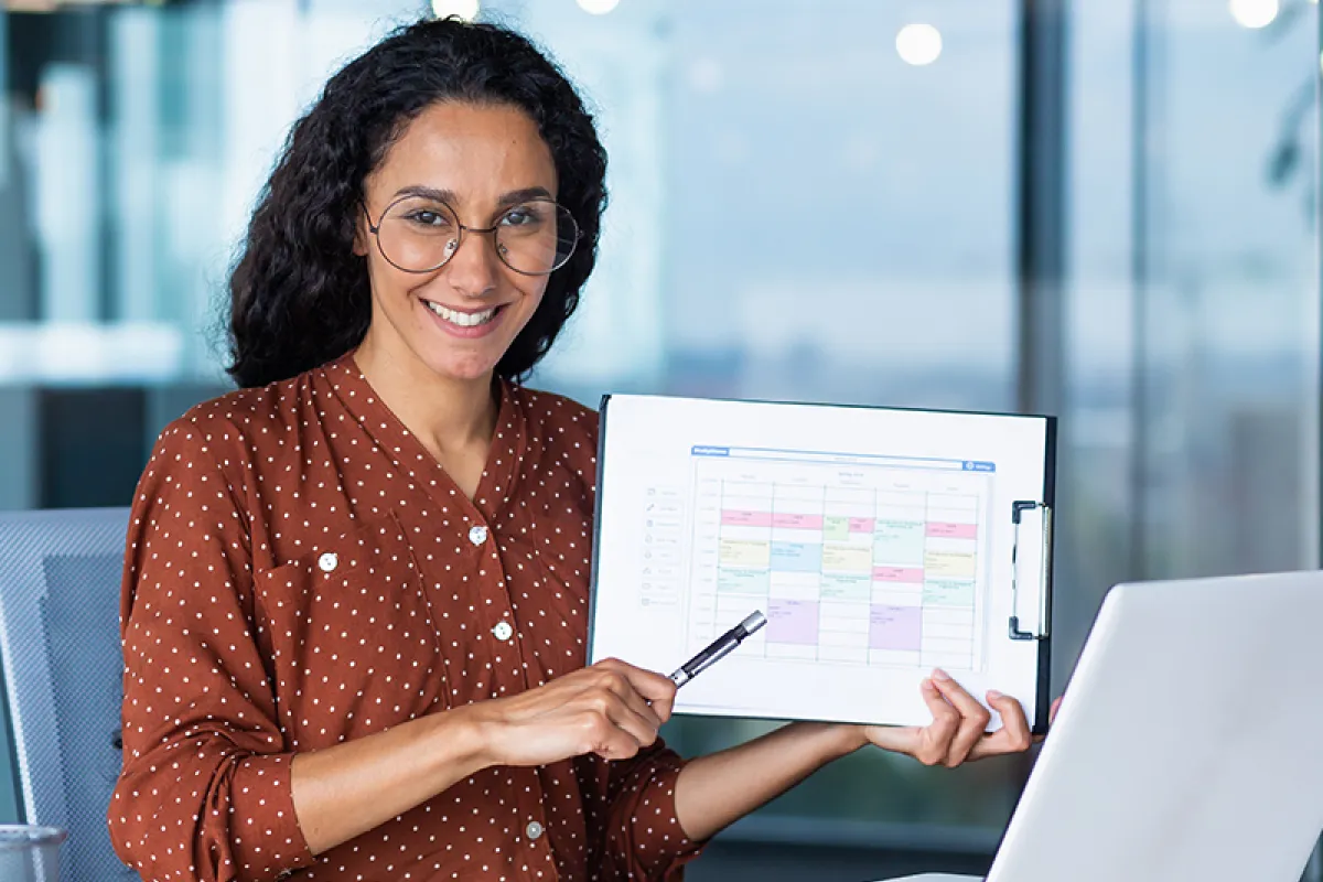 Image of teacher showing the Skybrary teacher dashboard